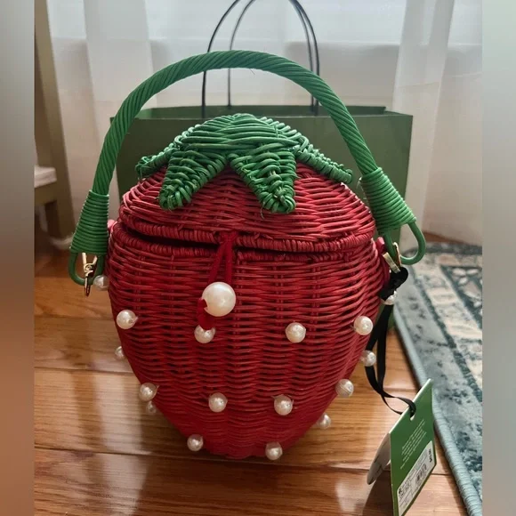 Kate Spade x Target Strawberry bag - Picture 2 of 4